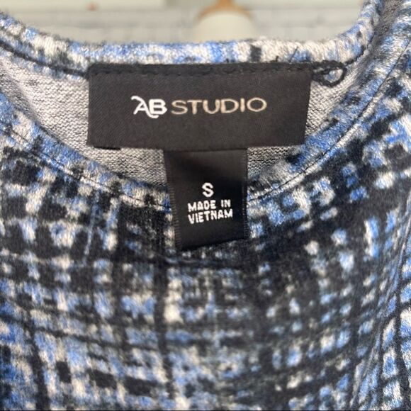 Fuzzy Tweed Ruched Long Sleeve Top - Picture 6 of 8